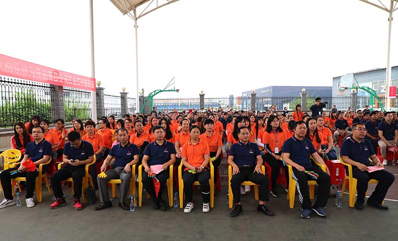 全國總工會文工團(tuán)到百投集團(tuán)演出